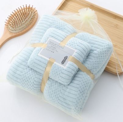 Logo du client Polyester épais absorbant serviette ensemble de serviettes de bain avec grille propice