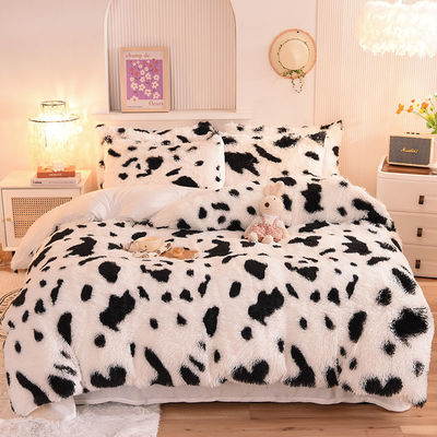 4 pièces Couleur solide Toutes les saisons Faux fourrure velours Fluffy Plush Lit doux Ensemble pour les filles