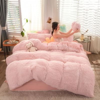 100% polyester automne et hiver mink velours four-pièce pour la literie confortable