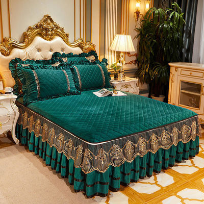 Couverture de lit d'hiver de ponçage 4 pièces Lit brodé de luxe pour 2,0m 6,6 pieds Taille lit