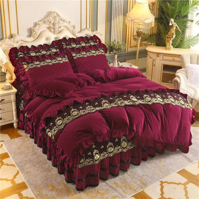 Couverture de couette 4pcs 400TC Robe de lit en coton Lit en plis de luxe avec 2 coussins