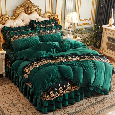 Couverture de couette 4pcs 400TC Robe de lit en coton Lit en plis de luxe avec 2 coussins