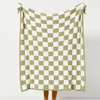 Couverture de lit 100% polyester brodée fonctionnelle pour le canapé d'automne-hiver