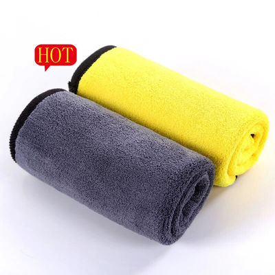 Les serviettes de nettoyage de voiture en microfibre de 30*30 cm disent au revoir aux produits de nettoyage coûteux