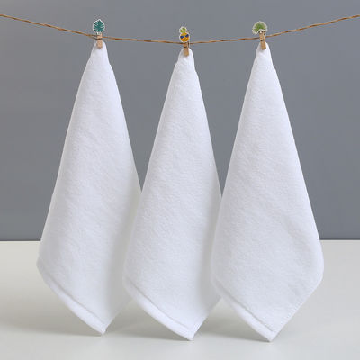 Toutes les tranches d'âge Rectangle 100% coton Blanc Petite serviette pour le visage carré pour hôtel de luxe
