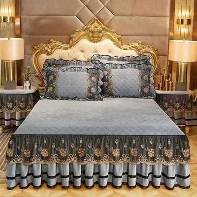 Le ponçage de la literie d'hiver européenne ensemble de broderie de luxe feuille de dentelle couverture de jupe de lit