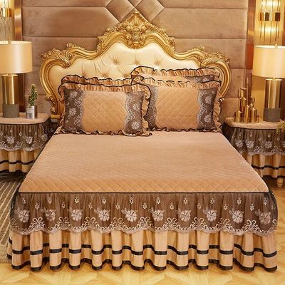 Le ponçage de la literie d'hiver européenne ensemble de broderie de luxe feuille de dentelle couverture de jupe de lit