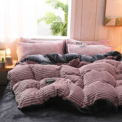 Modèle à rayures Vêtement de lit à double face Ensemble de 4 pièces Collections toutes saisons