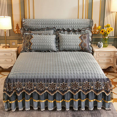 Ensembles de literie d'hôtel en polyester en fibres de plantes florales imprimées couverture de lit tapis de jupe 3 pièces couverture de lit
