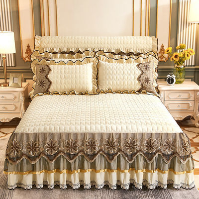 Ensembles de literie d'hôtel en polyester en fibres de plantes florales imprimées couverture de lit tapis de jupe 3 pièces couverture de lit