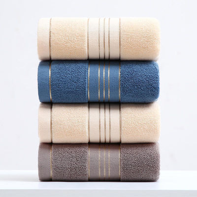 Absorption Soft Golden Satin Dobby Towel Sets pour la maison et l' hôtel personnaliser l' étiquette