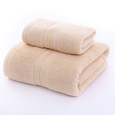 Absorption Soft Golden Satin Dobby Towel Sets pour la maison et l' hôtel personnaliser l' étiquette