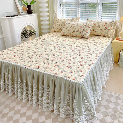 Des vêtements de lit en dentelle française personnalisables