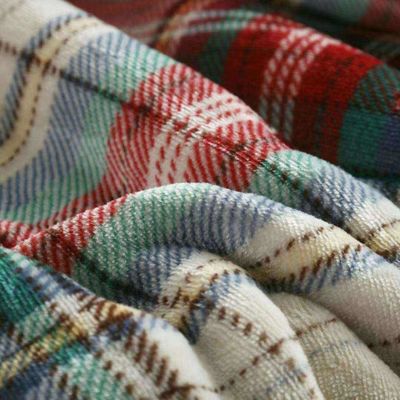 La couverture de flanelle de tartan de Noël est un canapé en plaquette durable avec un avantage personnalisé