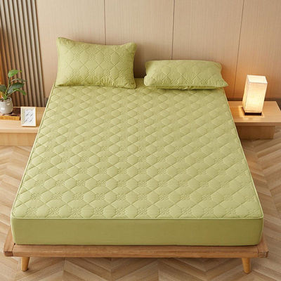Découvrez le maximum de confort avec le couvercle de matelas en coton imperméable à l'eau de 300tc