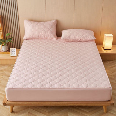 Découvrez le maximum de confort avec le couvercle de matelas en coton imperméable à l'eau de 300tc