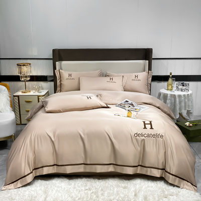 120 GSM Designer de luxe couette pour bébé pour un hôtel durable et le confort de la maison