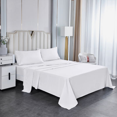 Couche d'oreiller brodée couleur solide lit de luxe pour prêt à expédier lit roi reine