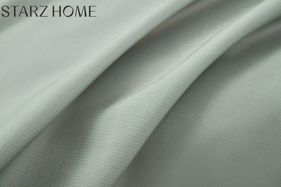 Un ensemble de draps à motifs solides et confortables 100% coton