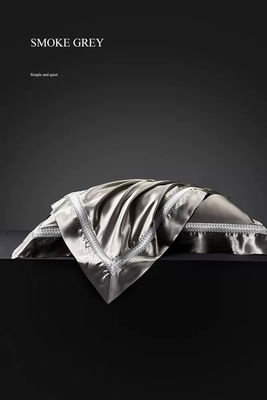60 Nombre de tissus Motifs solides Type 19 mm Soie oreiller composite avec coussin