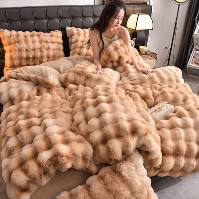 2023 Cheveux de lapin chaud, 4 pièces, en velours de lapin, velours de lait pour la maison.
