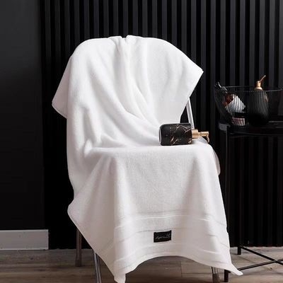 Logo personnalisé Ensemble de serviettes de bain en coton de luxe Super absorbant et doux pour la salle de bain de l' hôtel