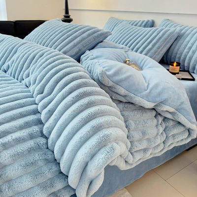 Couverture de couette chaude en fourreau en quatre pièces