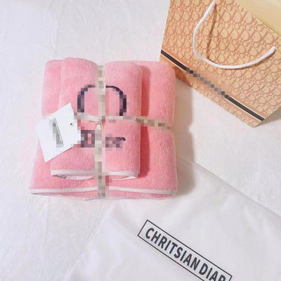 Ensemble cadeau de serviettes en coton tricotées douces et confortables pour salle de bain rectangulaire et élégant