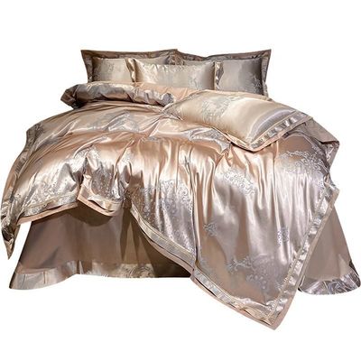 Mariage Jacquard Imprimé Luxe King Size Satin de soie Lit mis en place pour un confort durable