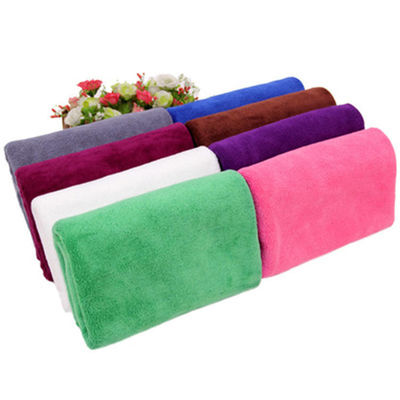 Tissu de salon de beauté en microfibre moins cher avec séchage rapide et logo d'impression