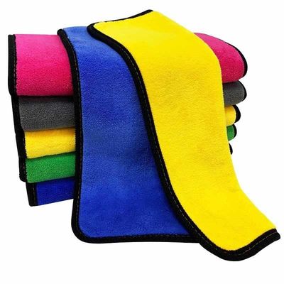 Une serviette en microfibre rectangulaire 30*40 500g pour le démaquillage super absorbant