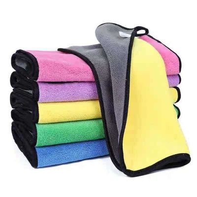 Une serviette en microfibre rectangulaire 30*40 500g pour le démaquillage super absorbant