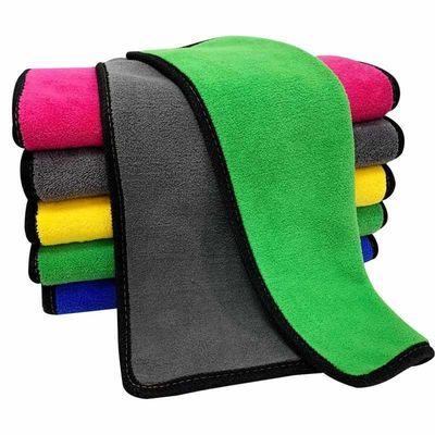 Une serviette en microfibre rectangulaire 30*40 500g pour le démaquillage super absorbant