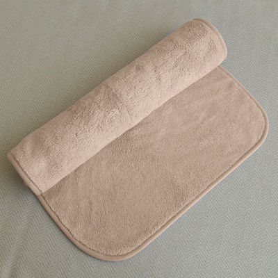 Une serviette de salon pour les cheveux, un turban, une serviette pour les cheveux à sécher rapidement pour faciliter les soins et des microfibres ultra en peluche