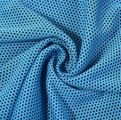 Polyester à double couche non tissé, sport à sec rapide, serviette rafraîchissante pour un rafraîchissement instantané