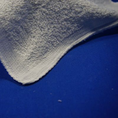 Une serviette de coton pour une fois pour le citron parfumé restaurant chaud et froid serviette humide
