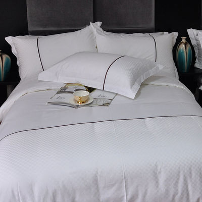 Couverture de lit d'hôtel en coton à 100% avec 300 tonnes de fils et remplissage à la goose