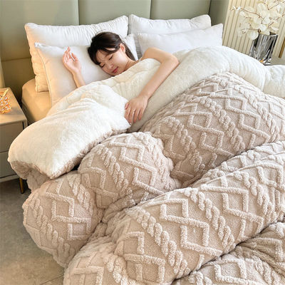 Couette textile pour la maison toute saison épaissie chaude taffeta couette d'hiver avec couette
