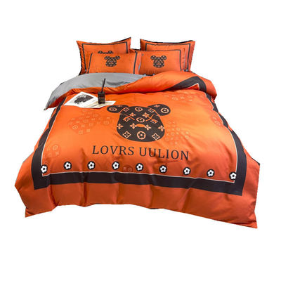 100% polyester ensemble de lit de mariage en quatre pièces pour l' hôtel et la maison