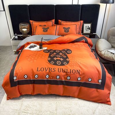 100% polyester ensemble de lit de mariage en quatre pièces pour l' hôtel et la maison