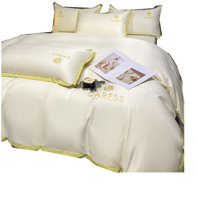 Des décorations de lit de luxe pour mariage, des décors de couette, des décors de couverture, des couvertures, des couvertures d'oreiller.
