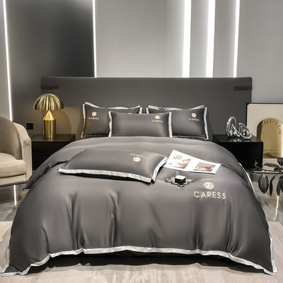 Des décorations de lit de luxe pour mariage, des décors de couette, des décors de couverture, des couvertures, des couvertures d'oreiller.