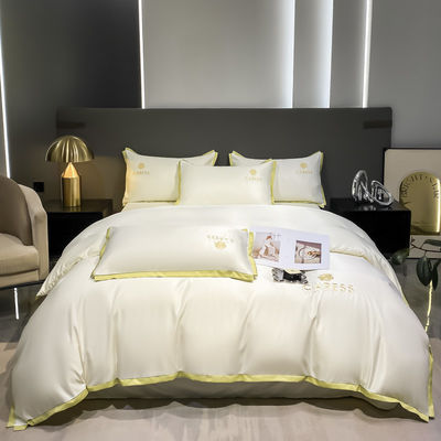 Des décorations de lit de luxe pour mariage, des décors de couette, des décors de couverture, des couvertures, des couvertures d'oreiller.