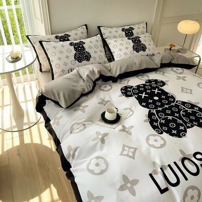 Couleur personnalisée 4Pcs 100% polyester Lit d'ours blanc Pour l'hôtel Bébé à la maison